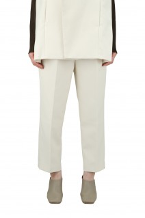 Chanbray Gabadine Tuck Pants -Ivory (015-021-WP39)