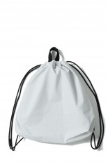 TRIANGLE KNAPSAC / WHITE（B01-00523-F）