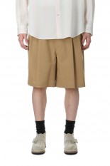 TWO TUCKS WIDE SHORTS / CAMEL (IH-24SS-P031-TB)