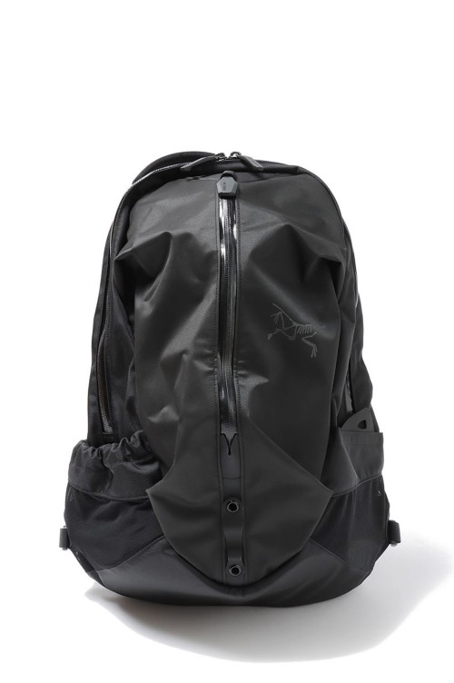 Arro 16 Backpack - BLACK | セレクトショップ｜DeepInsideinc.com Store