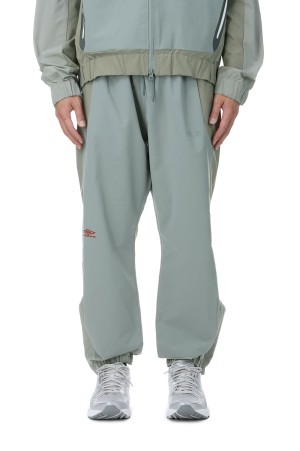TONAL TECH JOGGER by UMBRO / Earth Grey (25SS-MS3-020)