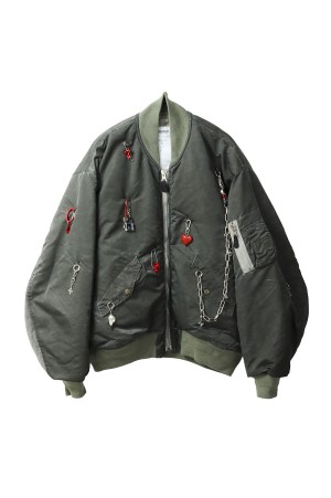 KEY CHAIN DECORATED BOMBER JACKET - KHAKI (25AW18BL223)