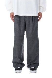 WOOL 2 TUCK TROUSERS - GRAY STRIPE (253−60507)