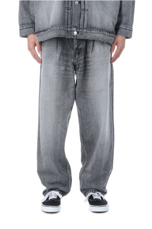 Selvage Denim Two Tuck Tapered Pants - BLACK_LIGHT FADE (GU253-40060LB)