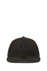 B EMBLEM NEW ERA MESH CAP - BLACK (BEPSS26EI02)